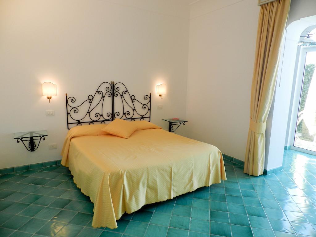 Studio avec Patio et Vue sur la Mer (2 Adultes)
