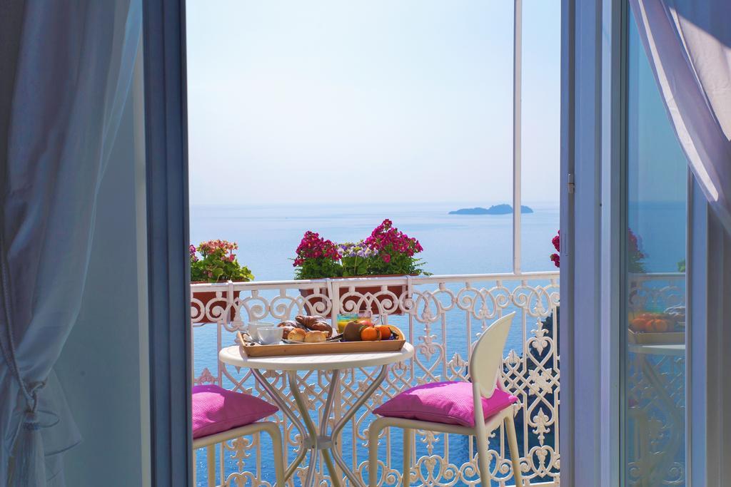 Chambre Double Supérieure avec Balcon - Vue sur Mer