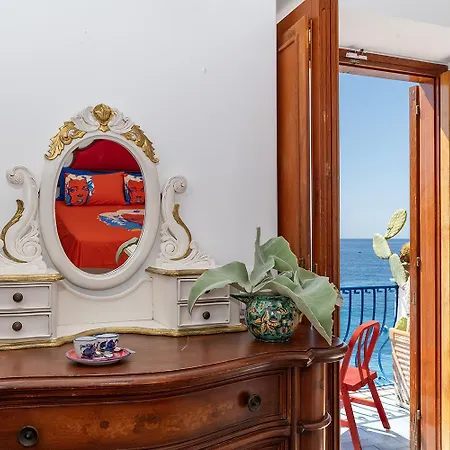 La Dolce Vita a Positano boutique hotel-2